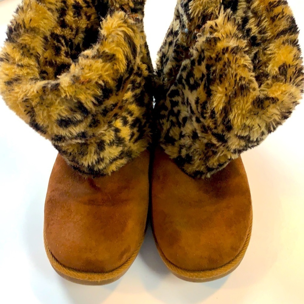 Makalu California Girls faux cheetah fur Winterland zipper ankle boots size 3